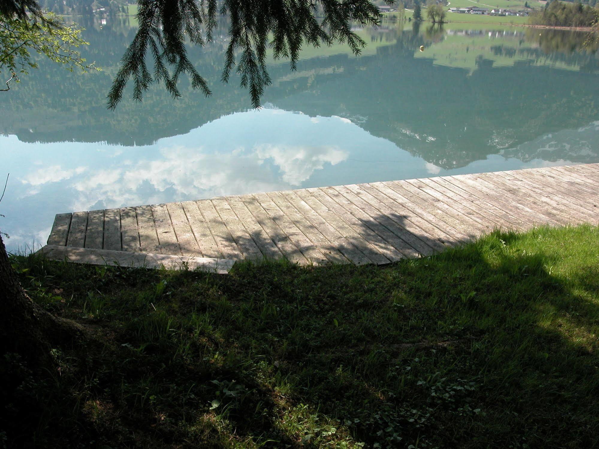 Hotel Garni Bernhard Am See Walchsee Kültér fotó